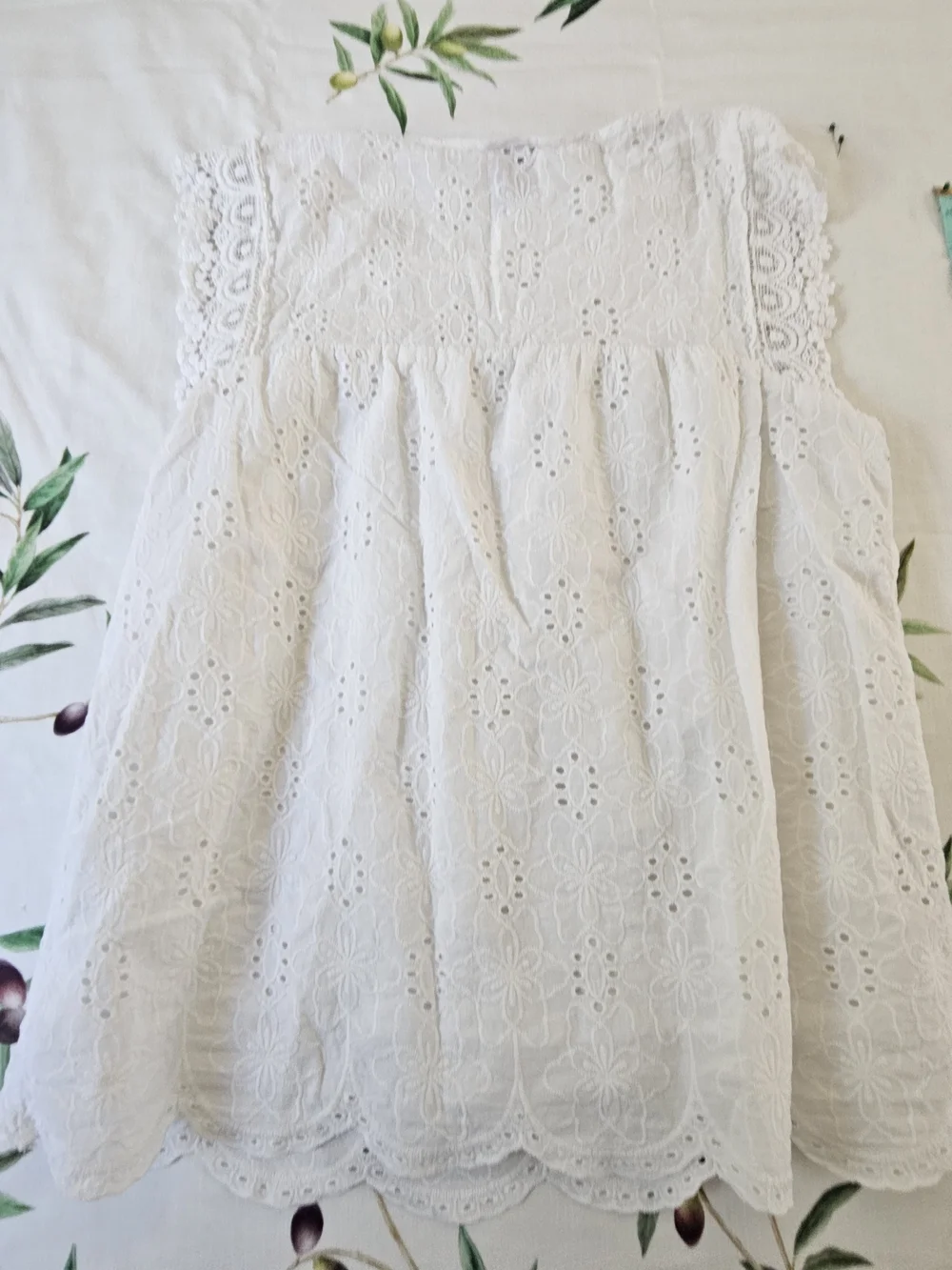 Knox Rose airy white